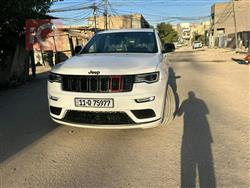 جیپ گراند شیرۆکی